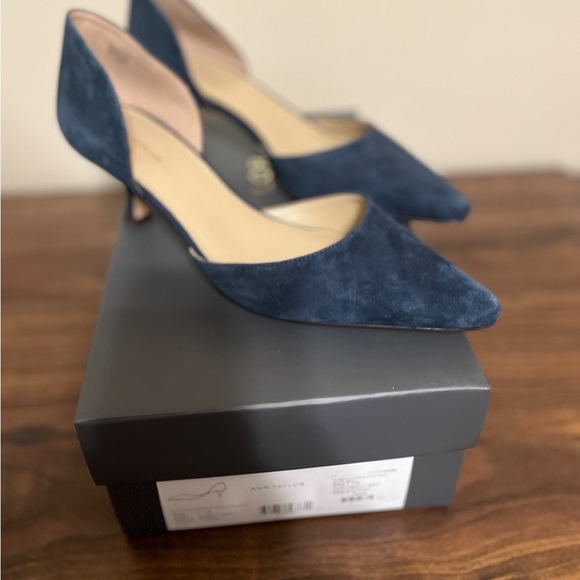 Ann Taylor Shoes - Ann Taylor D’orsay Suede kitten heel pump like new